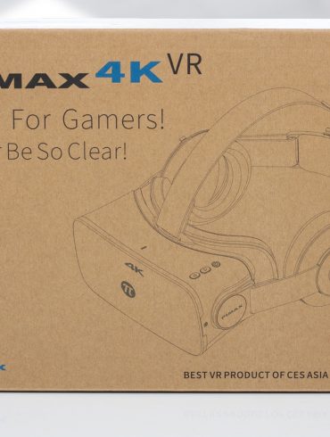 Pimax 4K, front of retail box.